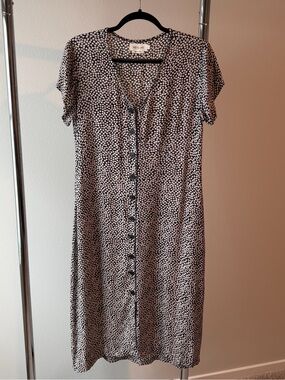 Indi & Cold Size Small Button-Front Midi Dress in Black White Ditsy Floral GUC
